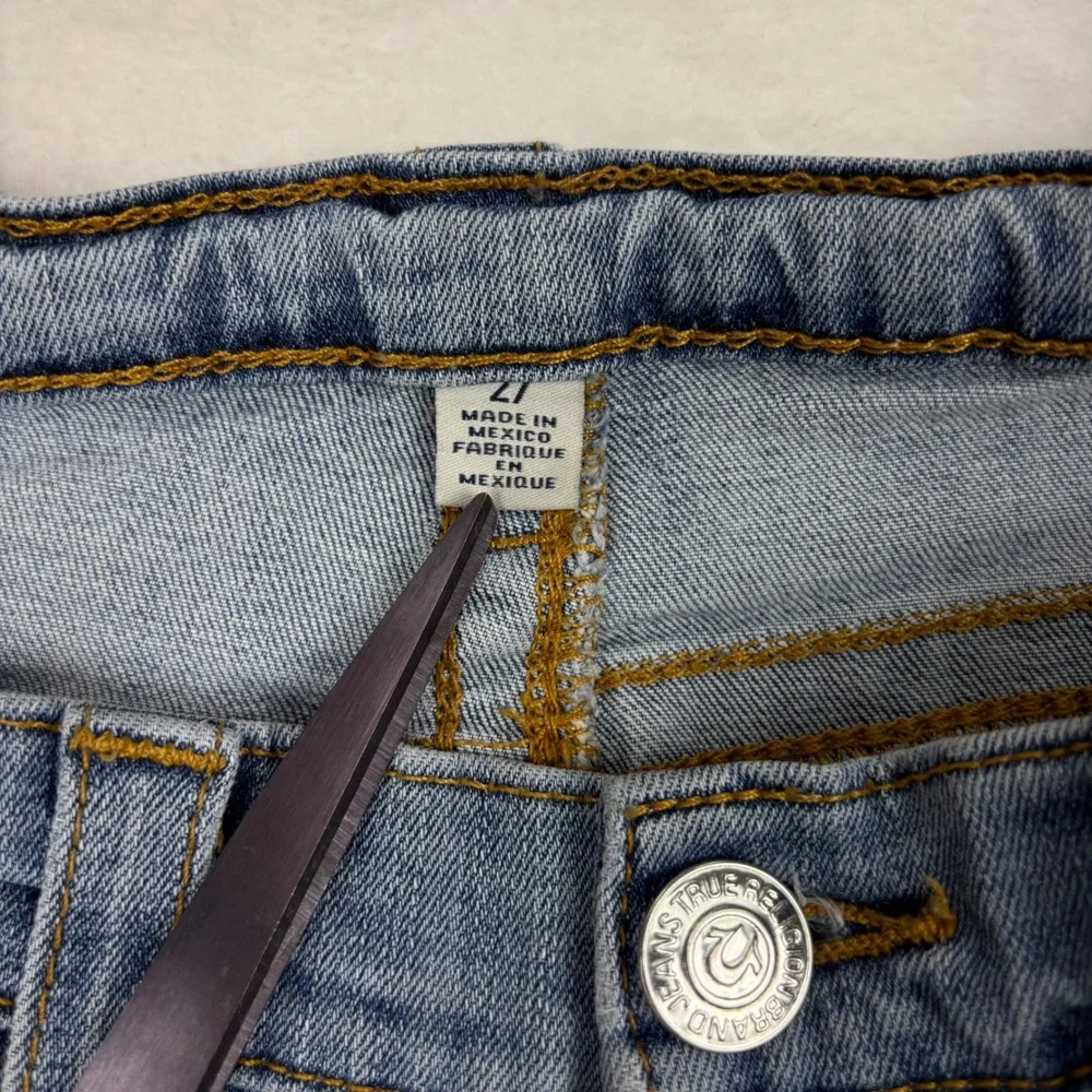 True Religion Boyfriend Light Wash Blue Denim Jeans Size 27 Mens